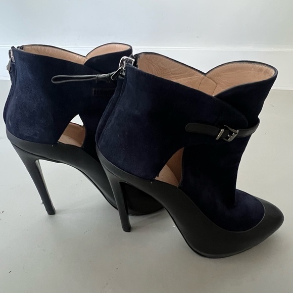 Giorgio Armani Suede Colourblock Pattern Booties - Picture 7 of 17